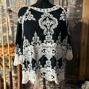 Lea & Nicole Blouse